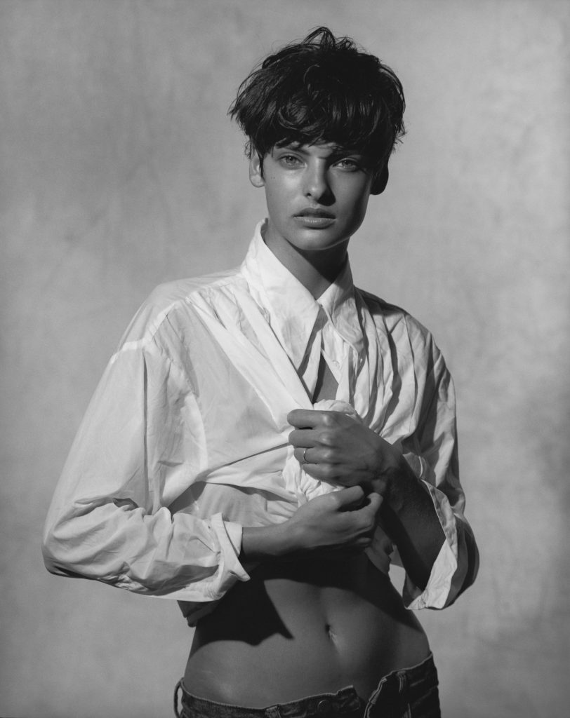Linda Evangelista, Vogue Italien,  Pin-up Studio, Paris 1988 © Peter Lindbergh / courtesy Schirmer/Mosel